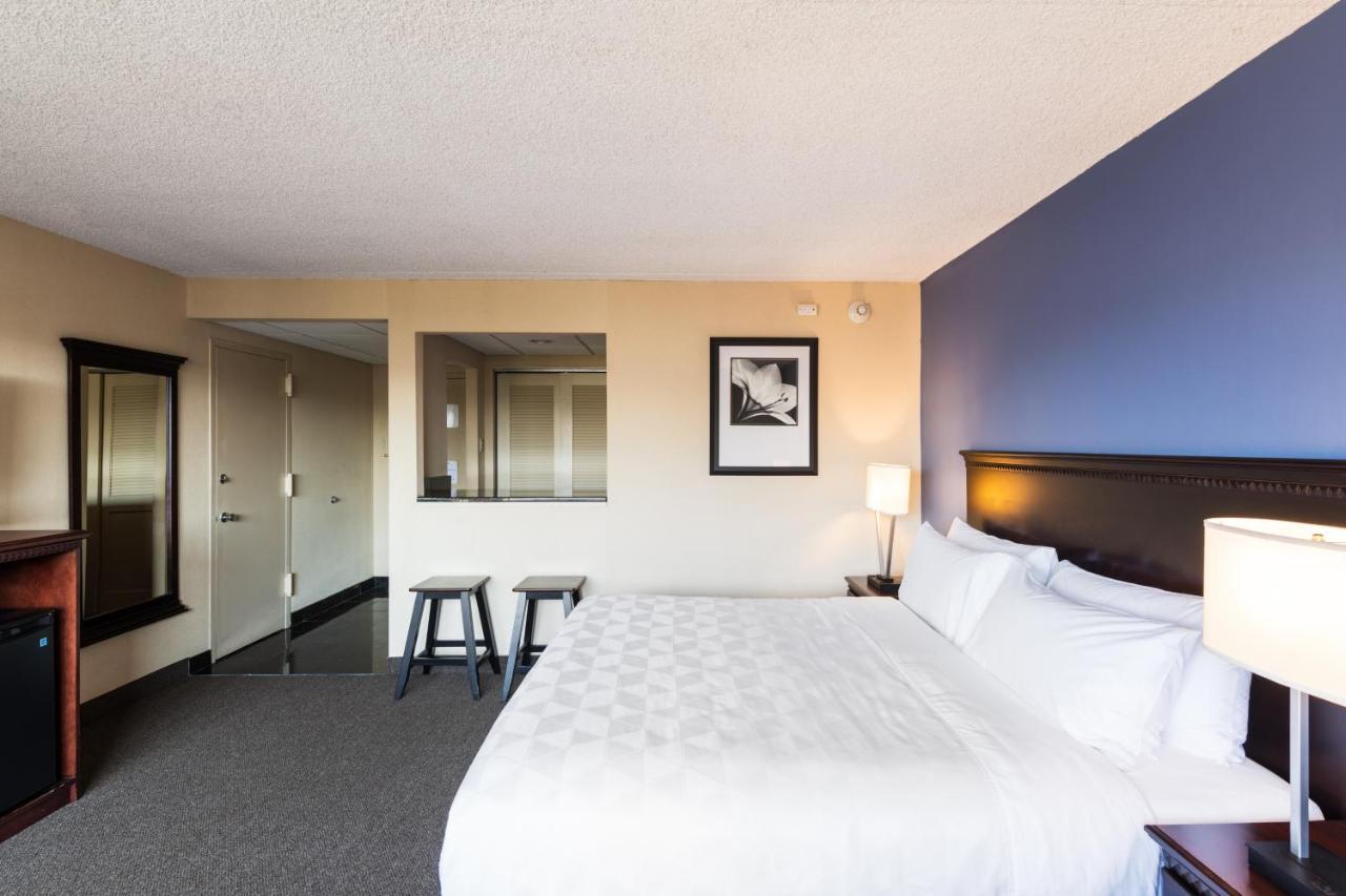 Holiday Inn South Plainfield-Piscataway By Ihg Zewnętrze zdjęcie