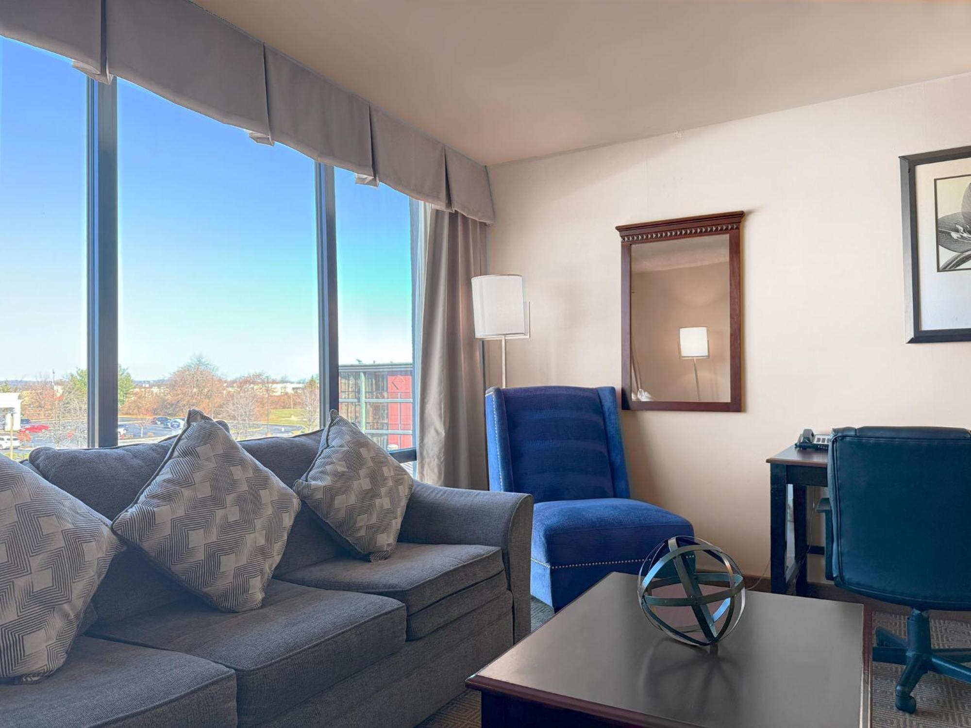 Holiday Inn South Plainfield-Piscataway By Ihg Zewnętrze zdjęcie